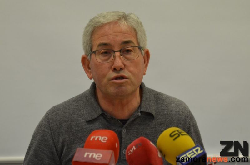 UGT avisa a la Consejería de Sanidad sobre lo cerca de "caernos por el precipicio" en materia sanitaria