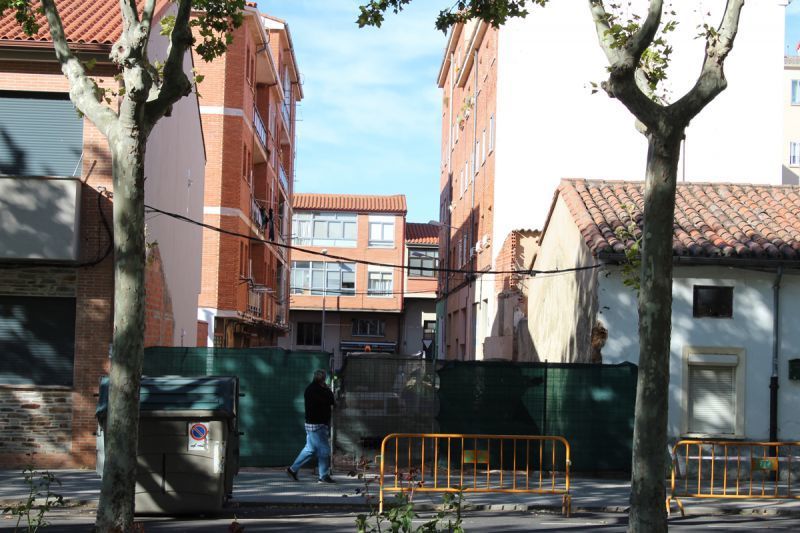 El Ayuntamiento comienza la apertura y urbanización de la calle Montamarta, en el barrio de San José Obrero