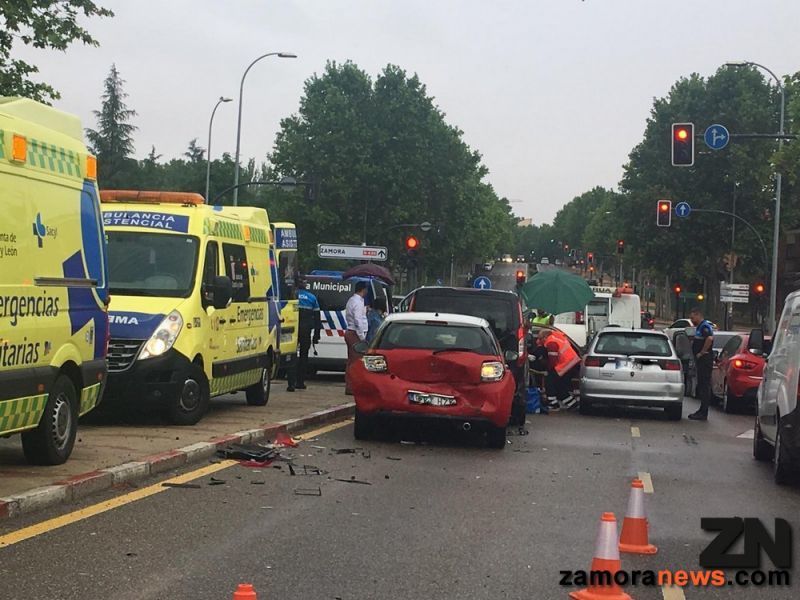 Accidente en Cardenal Cisneros nuevo choque múltiple por alcance con varios heridos y tráfico condicionado