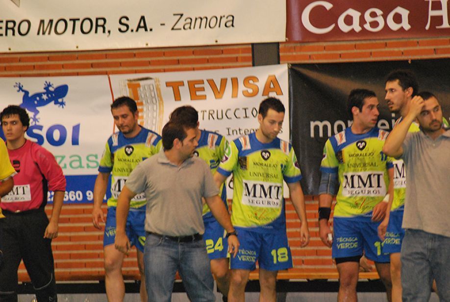 Eduardo García Valiente en el primer partido de la temporada.