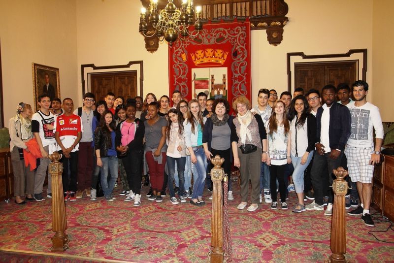Un grupo de estudiantes franceses visita el Ayuntamiento