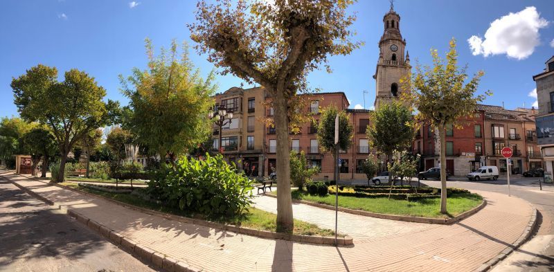 La Plaza de Santa Marina de Toro libre de vallas