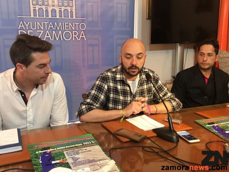 El V Campeonato de Fútbol Sala de San Pedro que rinde homenaje a Julián Bernal tendrá este año también un especial recuerdo para Tomás Ferrero