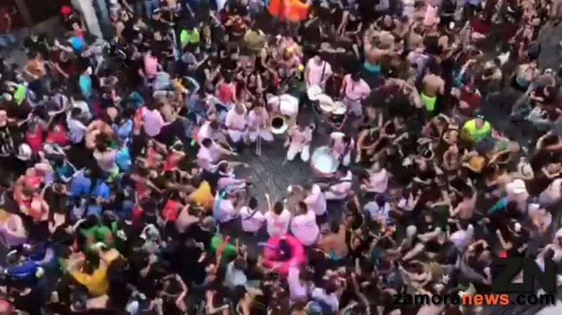 El tema del verano se impone en la mojada "Una Sandía Gorda Gorda Gorda" y fiesta en el inicio de San Agustín 2019