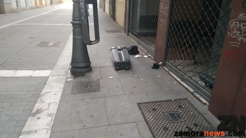 Gamberrada en la calle abandonada, San Torcuato de nuevo víctima de los vándalos