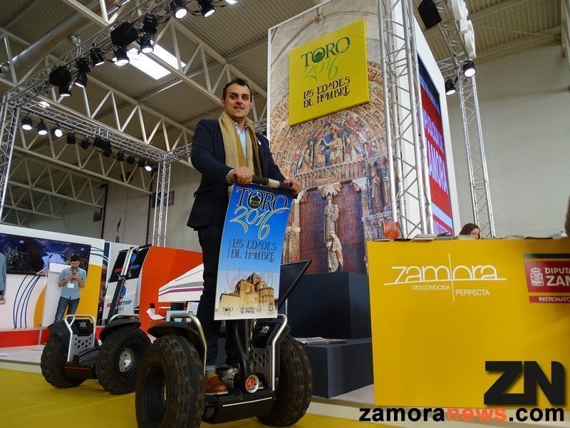 Toro 2016 y sus Edades del Hombre se promocionan en Segway