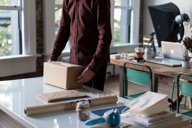 ¿Qué servicios ofrecen las mejores empresas de paquetería?