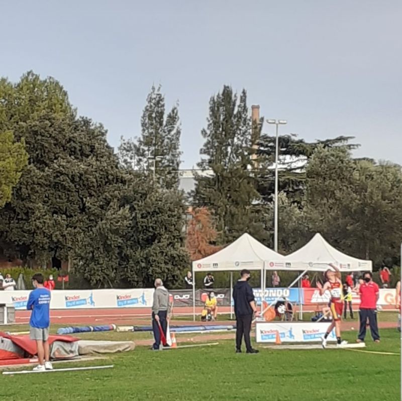 Noe Bermejo lanzando