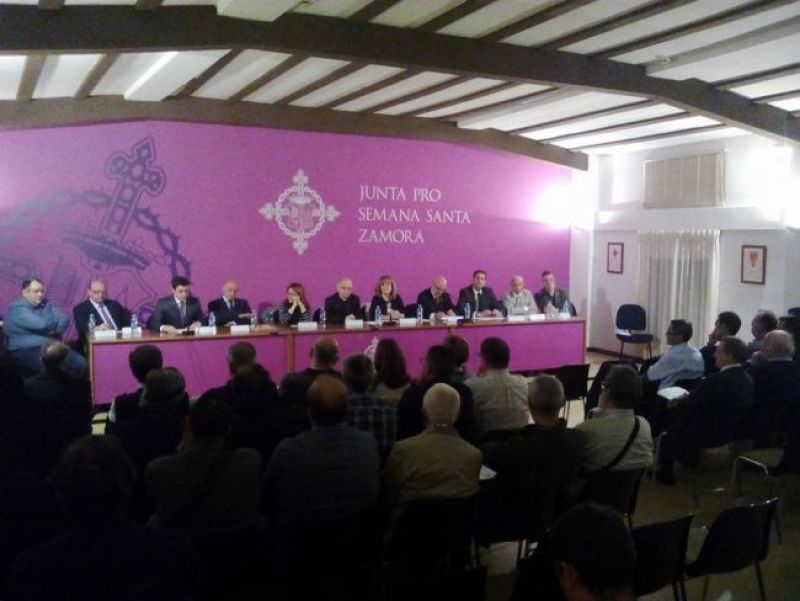 La Junta Pro Semana Santa exige a la Junta que las vacaciones escolares coincidan con esta festividad