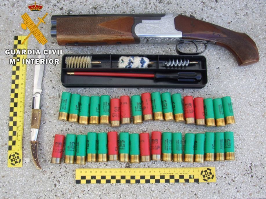 La Guardia Civil ha detenido a una persona por supuesto delito de tenencia ilícita de armas