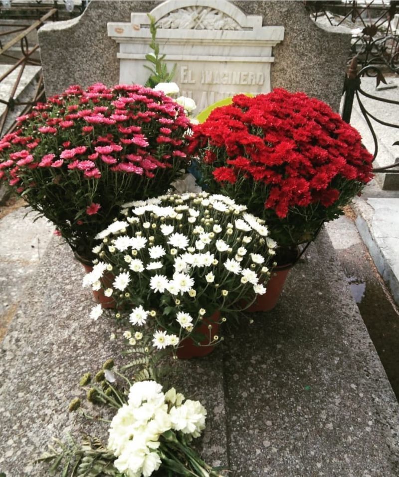 Flores para el "padre" de la Semana Santa de Zamora
