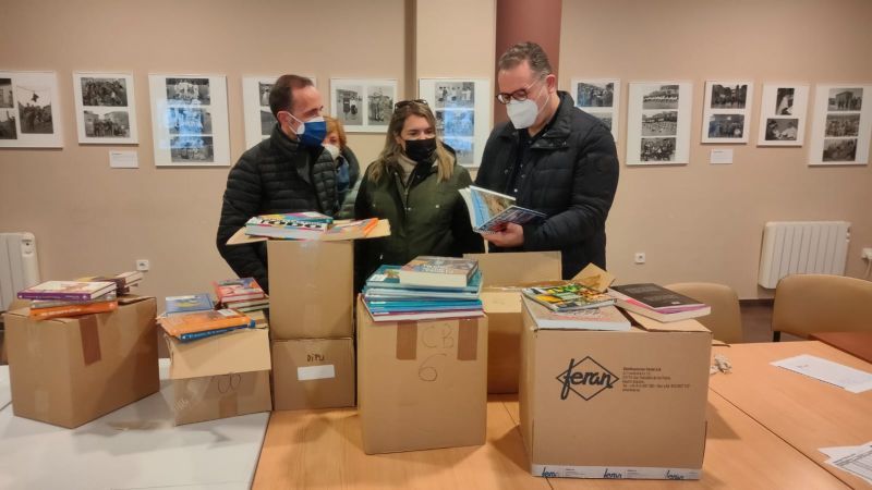 La Diputación entrega lotes de libros para la futura biblioteca de Aspariegos