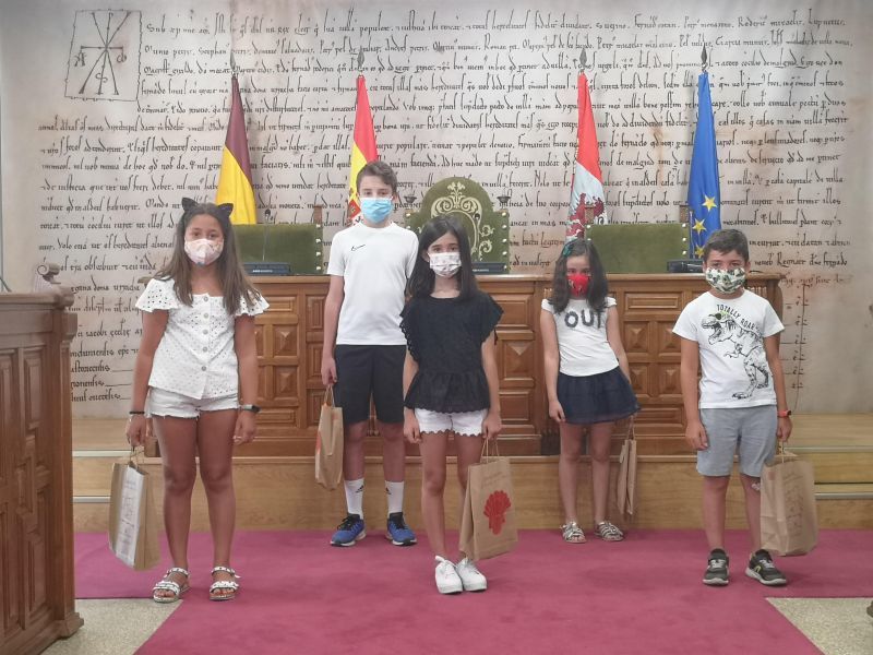 El Ayuntamiento de Benavente hace entrega de los premios del concurso de microrrelatos, poesía y frases motivadoras durante el confinamiento