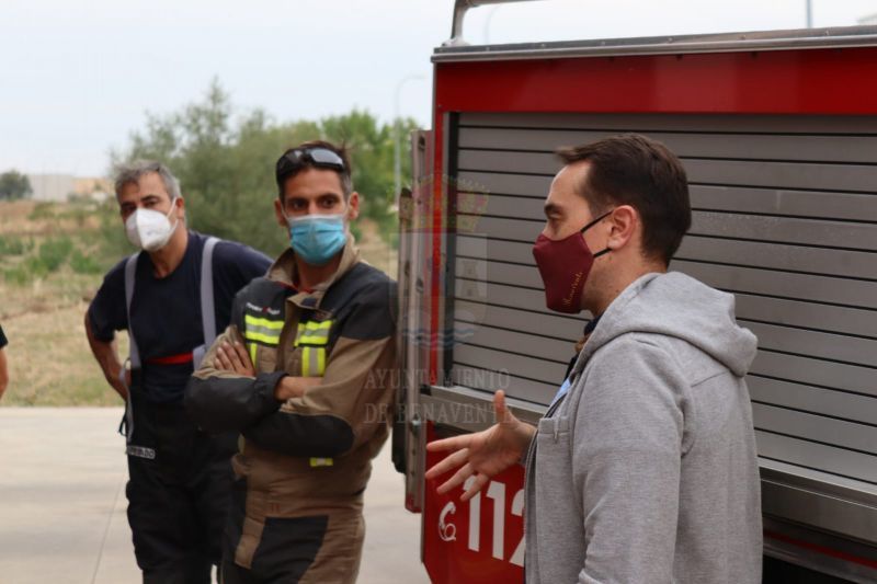 Los bomberos del Parque de Benavente reciben un curso de formación de excarcelación en accidentes de tráfico