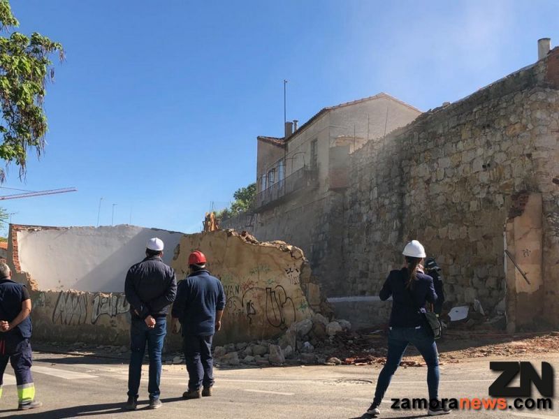 Derribo de San Martinza, dentro del plan de liberación de la muralla en la Avenida de la Feria