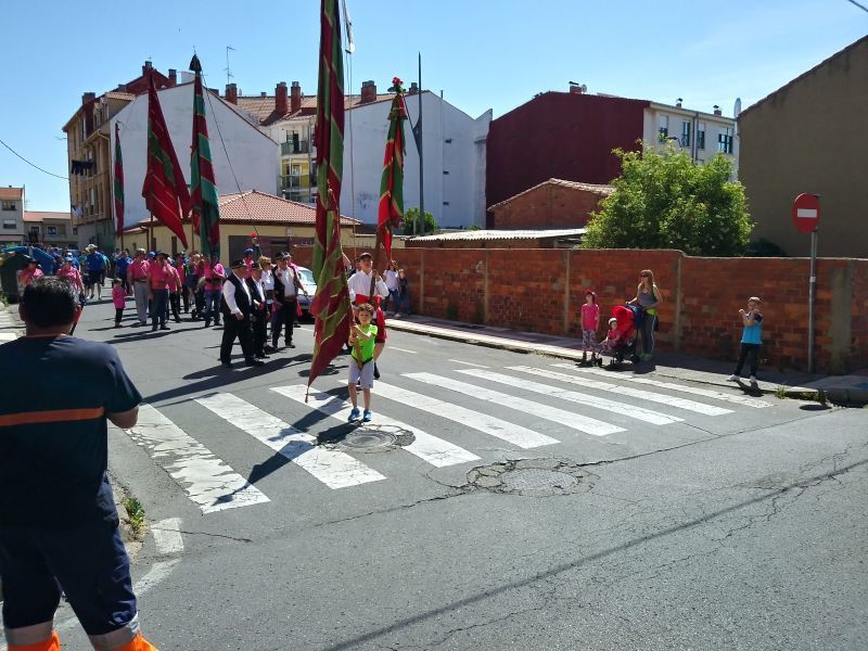 'La Parva' celebra la III fiesta de las tradiciones leonesas con gran participación de zamoranos