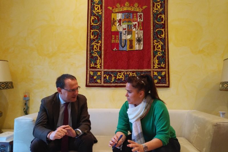 El Subdelegado del Gobierno continúa con el diálogo institucional como herramienta para resolver los problemas de los municipios de la provincia