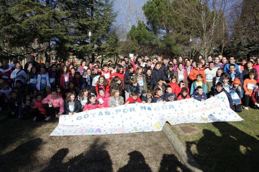 Los alumnos de La Candelaria tras acabar la carrera. Foto: Ana Fotografía.