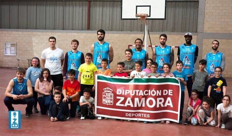El CB Zamora promociona el baloncesto en la provincia de la mano de la Diputación de Zamora