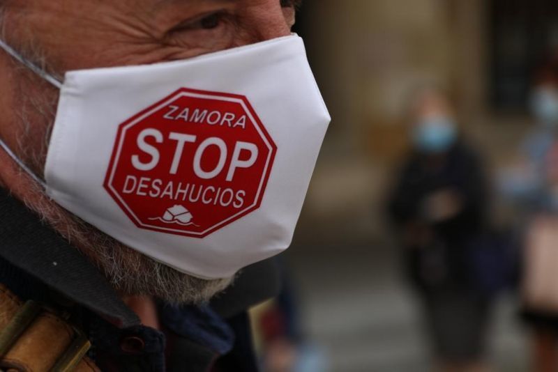 La PAH se concentra ante el Ayuntamiento de Zamora para exigir ampliar la moratoria en los desahucios