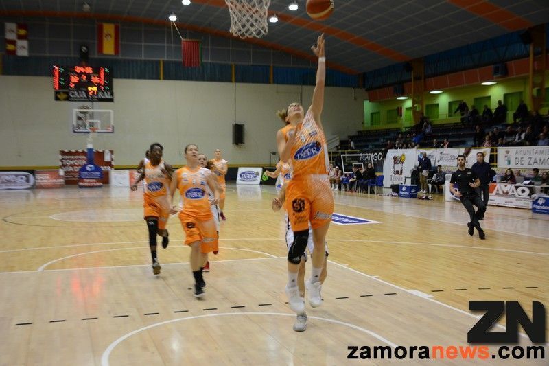 El CD Zamarat no puede con Gernika Bizkaia y se complica la permanencia 77-88