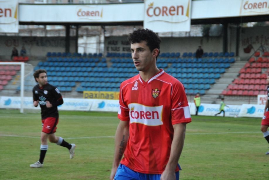 Iker Alegre en un momento del encuentro de ayer.