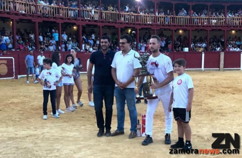 Pablo Martín Guindi vence en el concurso nacional de Cortes en la Plaza de Toros de Toro