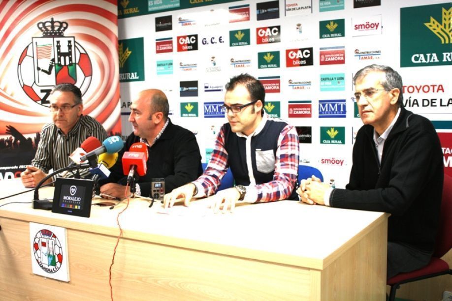 Presentación de la Tómbola solidaria.