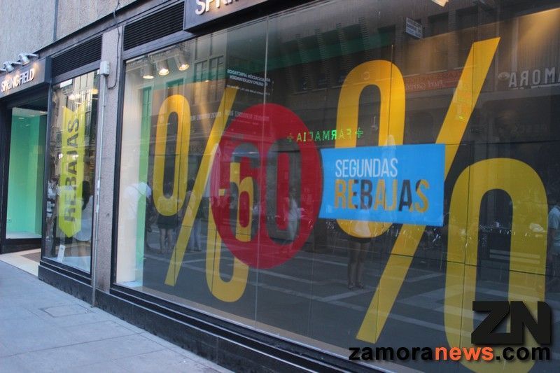 El comercio zamorano y los grandes centros comerciales de la provincia de Zamora abren hoy 7 de enero, primer día de las Rebajas 2019