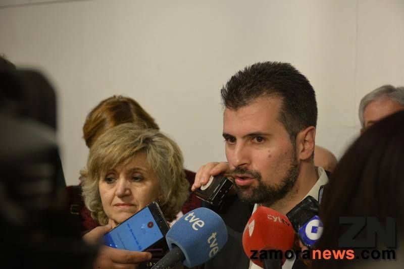 Luis Tudanca :"La ministra de Sanidad ha dado la cara más veces ante los ciudadanos de CyL que el consejero"