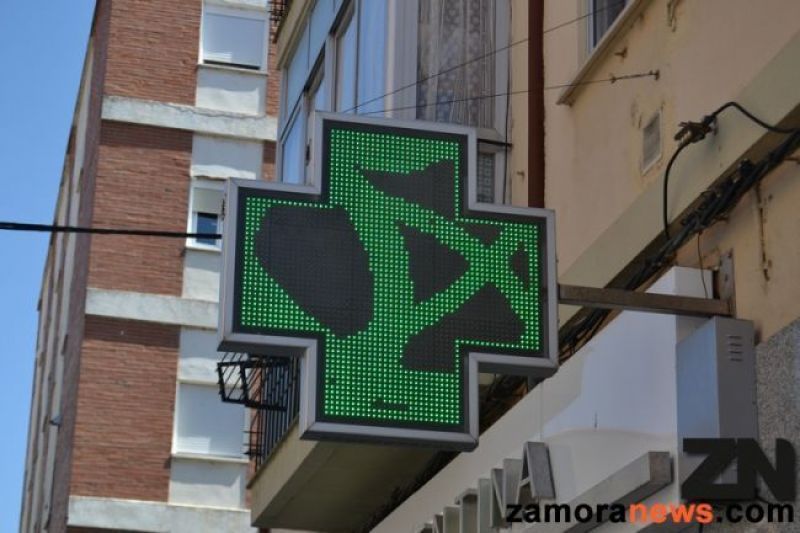 La Policía Nacional detiene a dos ciudadanos españoles cuando intentaban comprar fraudulentamente medicamentos en varias farmacias de Zamora
