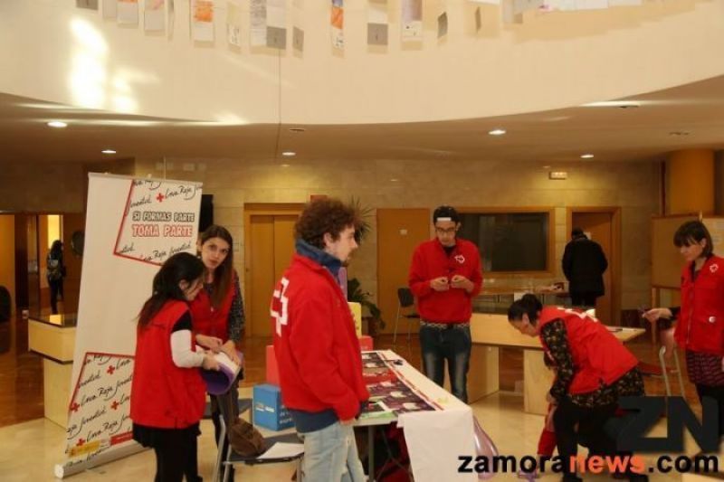 Cruz Roja Zamora desarrolla siete iniciativas en diciembre para recaudar fondos, recopilar juguetes y reconocer a sus colaboradores