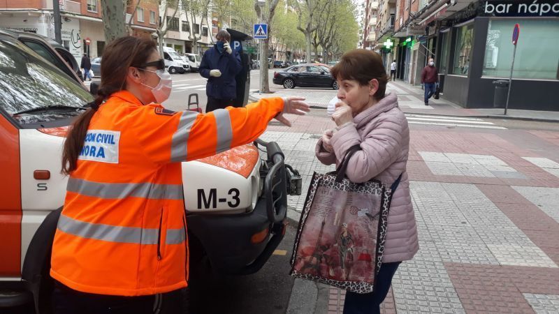 Los Voluntarios de Protección Civil han atendido a más de 40.000 personas desde la declaración del estado de alarma