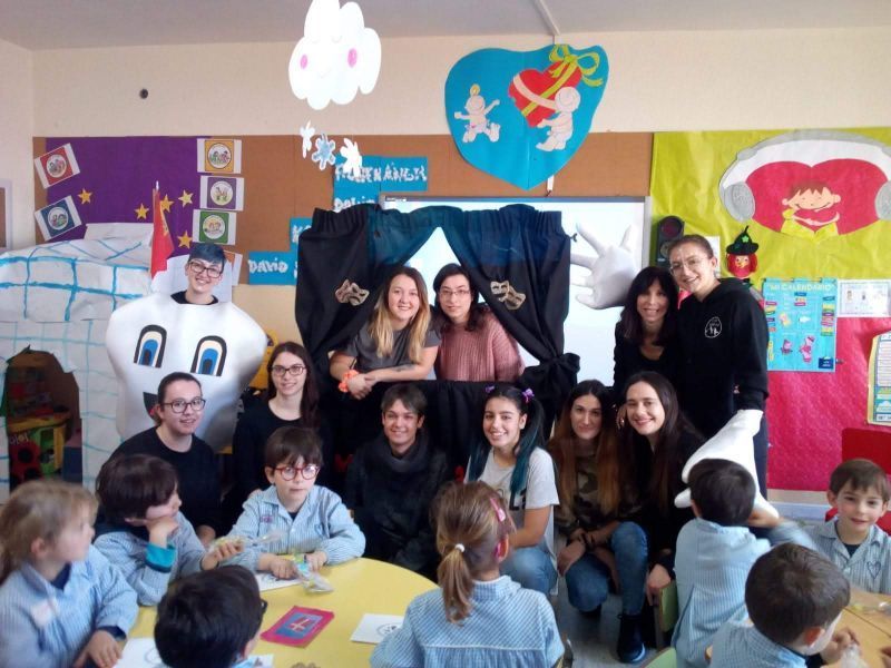 El Centro Menesiano promociona en los colegios la higiene bucodental, el lavado de manos y la lucha contra los piojos