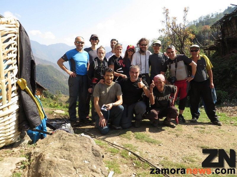 Martín Ramos junto al equipo de trekking de su última expedición (Foto del blog de Martín Ramos)