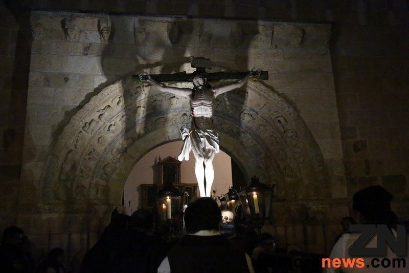 Que el del Amparo te ampare, que el de la Buena Muerte te acoja, y que la Virgen de la Soledad te reconforte allá donde vayas hermano Nacho