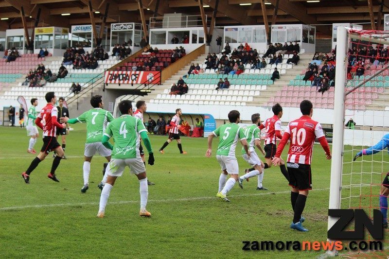 Un partido más sin historia y en barbecho del Zamora en casa con empate a cero goles