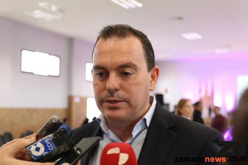 Paco Requejo: "Los P.G.E. son un trampantojo total y una tomadura de pelo para los zamoranos"