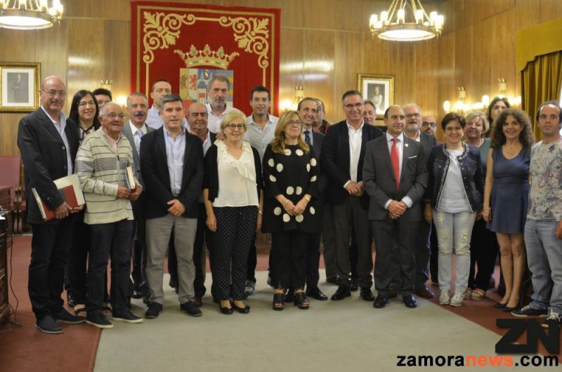 La Diputación alberga el último pleno del mandato con el futuro todavía por decidir