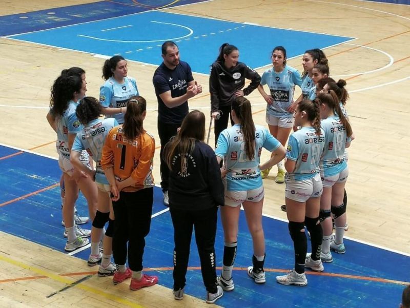 Unas de cal y otras de arena para las categorías inferiores del Balonmano Zamora