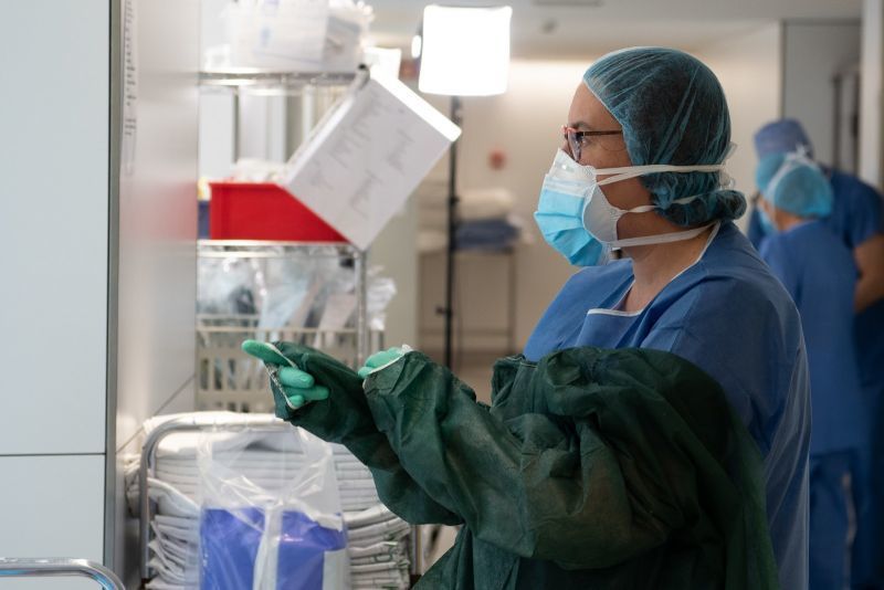 Dos médicos, un enfermero, dos celadores y otro trabajador, nuevos positivos en los hospitales de Zamora