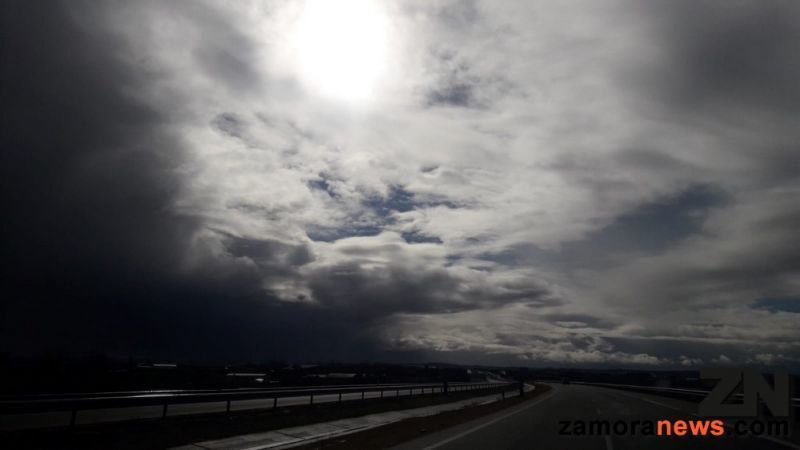 Riesgo de tormentas y granizadas localmente fuertes, amenaza para los desfiles procesionales del Lunes Santo en Zamora de 9 a 17 horas previsiones de lluvia