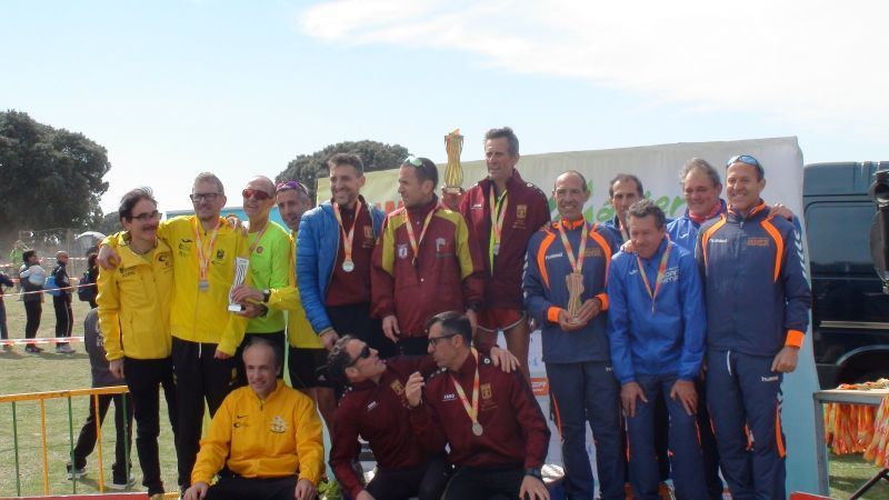 Brillante la actuación de los veteranos del C.D. Vino de Toro Caja Rural en el Campeonato de España Máster de Campo a Través