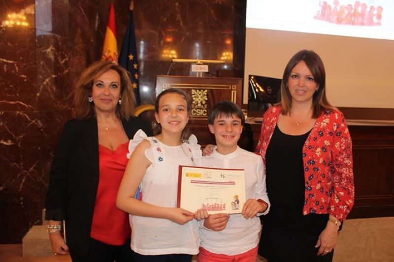 El Colegio San José de Zamora recibe el premio Arquímedes del CSIC por su trabajo "La fibra Óptica"