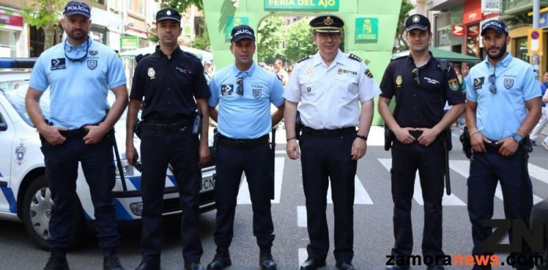 La Policía Nacional y la Policía de Segurança Pública Portuguesa patrullan juntas en San Pedro