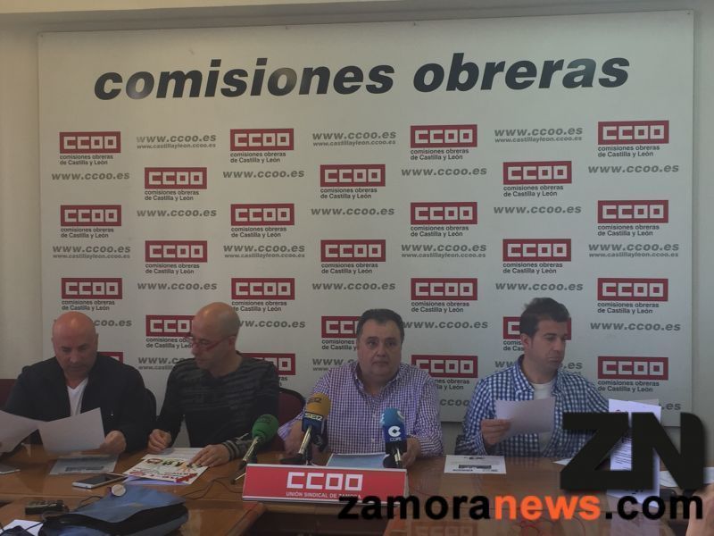 Los conductores del transporte sanitario reclaman mejoras salariales