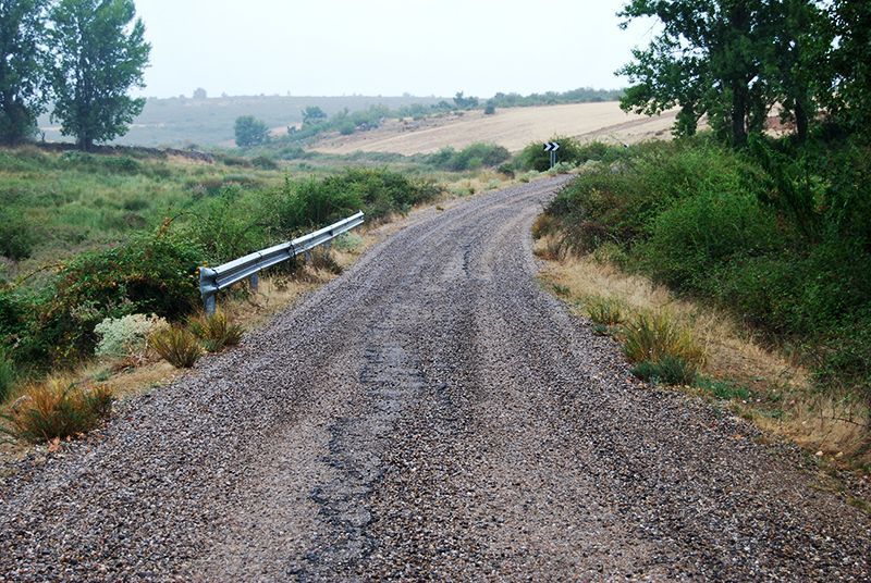 Deterioro de la carretera de Bermillo a Fonfría