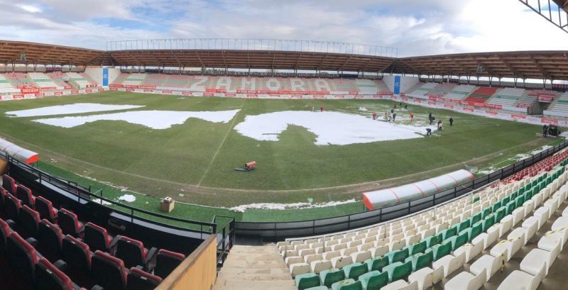 El Zamora CF agradece a todos los voluntarios que ayudaron a quitar la nieve