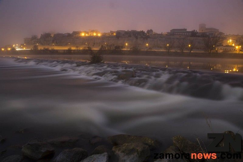 Nieblas pero con temperaturas suaves y buen tiempo de cara al puente