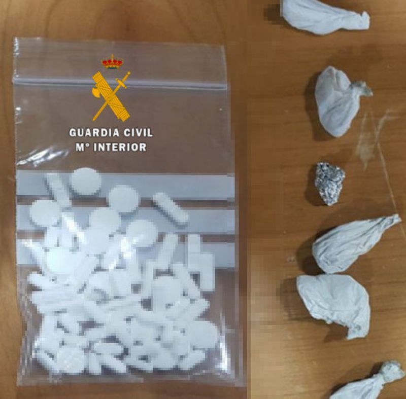 La Guardia Civil de Zamora imputa a un varón por supuesto tráfico de drogas en un control del SIR ( Servicio de Intervención Rápida) en Fuentesaúco